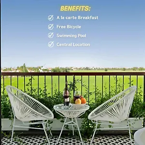 https://bs-jade-home.hotelsofhoian.com